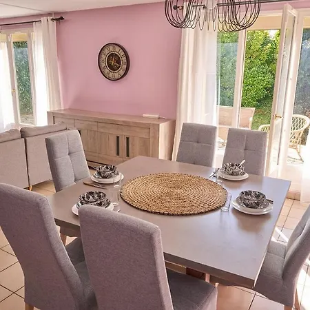 Casa de Férias Maison Spacieuse Avec Jardin *