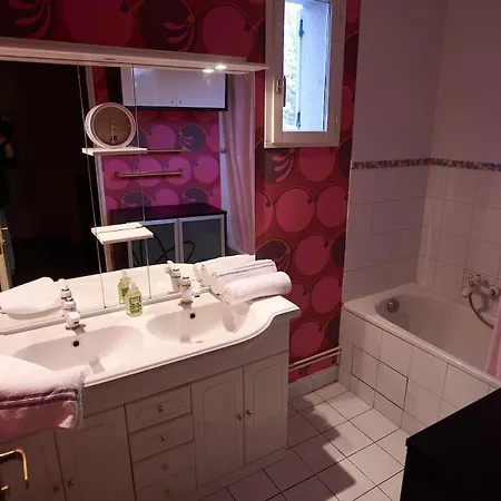 Casa de Férias Maison Spacieuse Avec Jardin *