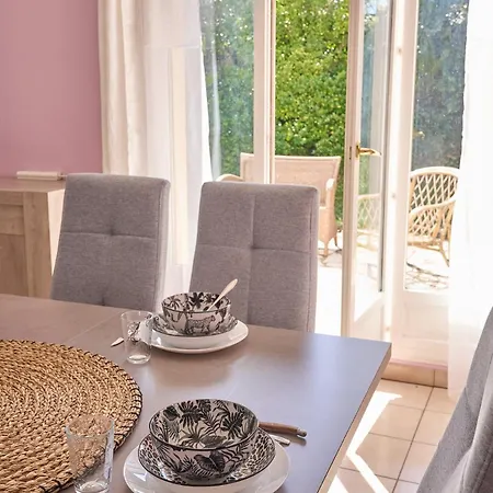 Casa de Férias Maison Spacieuse Avec Jardin *